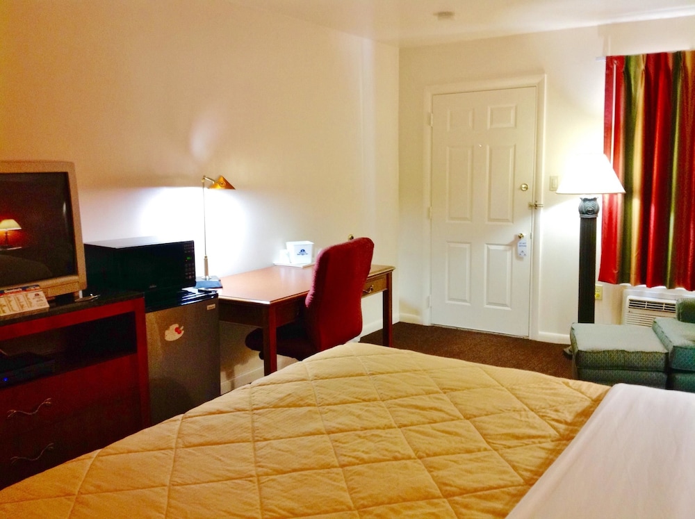 Americas Best Value Inn Lancaster 7/15
