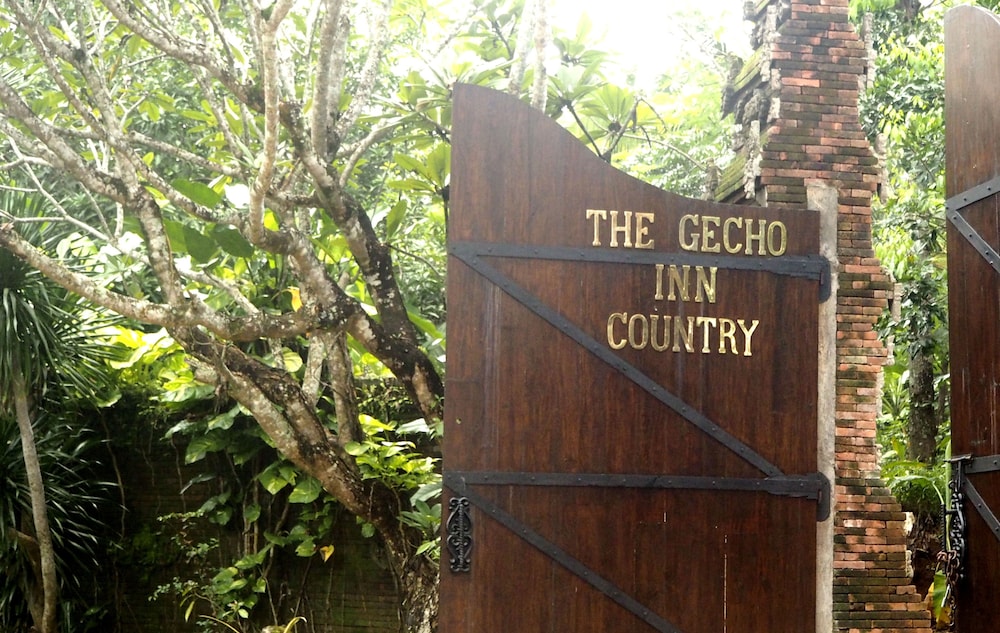 The Gecho Inn Country 1/50