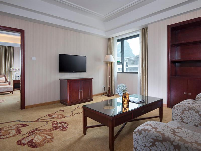 Vienna International Hotel Guilin Yangshuo West Street 17/18