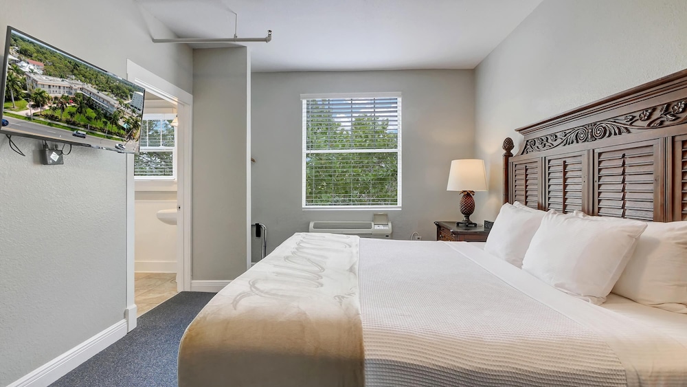 COMFORT, KING BED