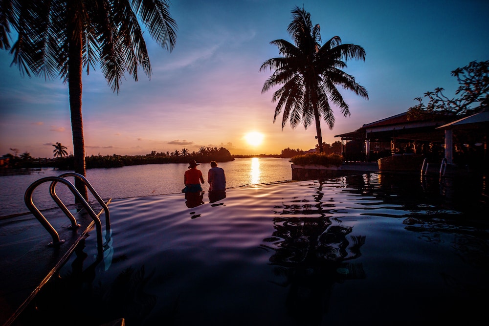 Hoi An Beach Resort 59/70