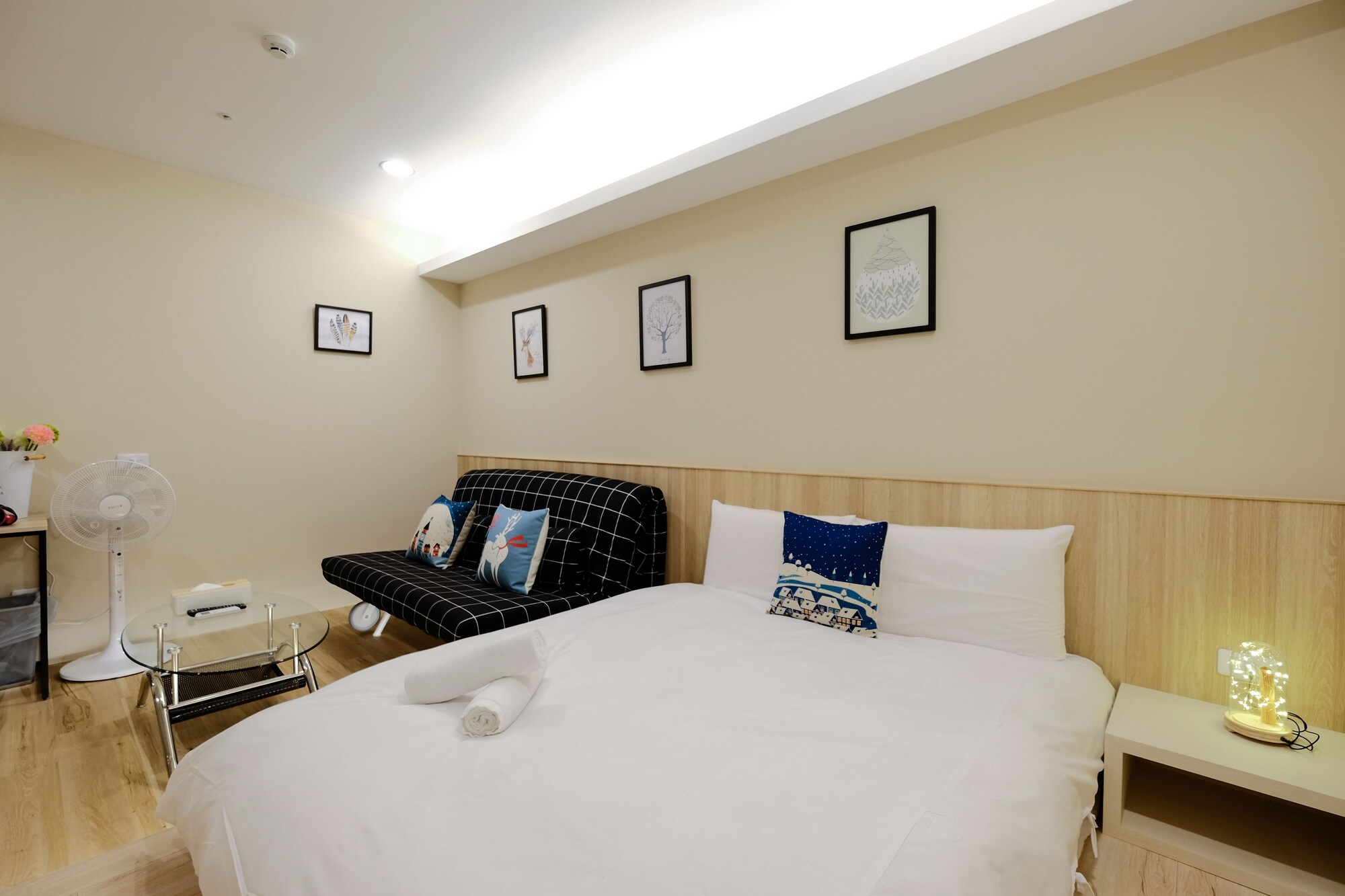 1 BEDROOM, BASIC, DOUBLE BED