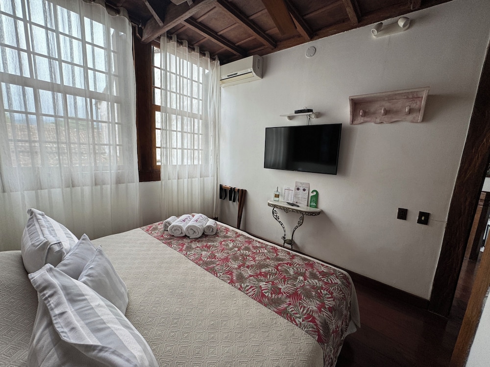CLASSIC, DOUBLE OR TWIN BED