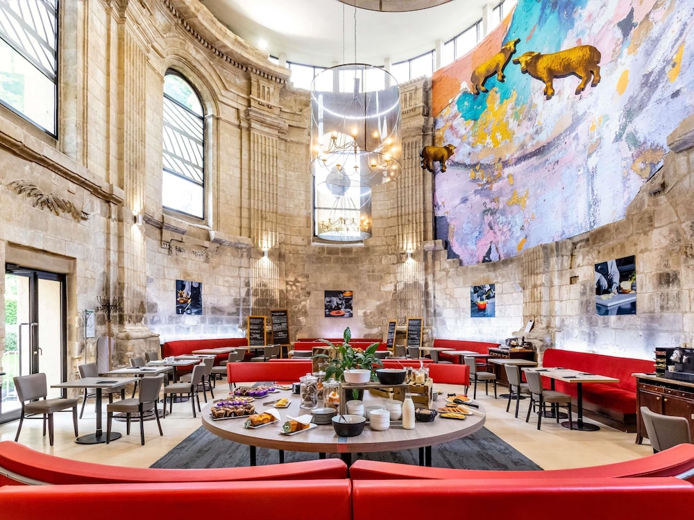 Hotel de Bourbon Mercure Bourges 41/47