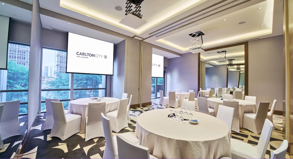 Carlton City Hotel Singapore 43/50