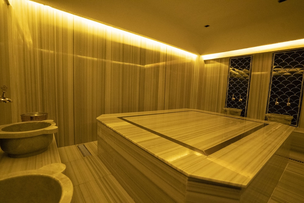 Antalya Suite Hotel & Spa 25/50