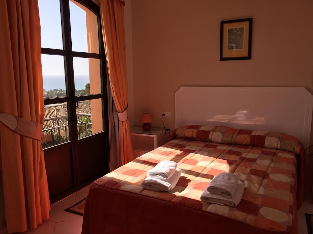 Apartamentos Playa de Toro 15/50
