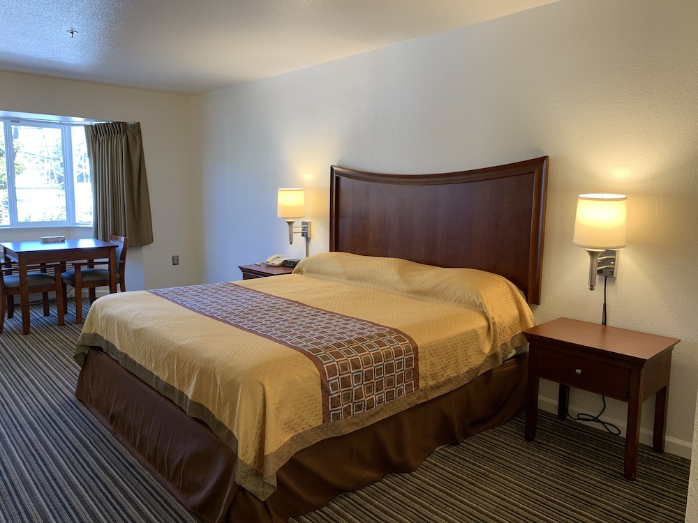 Airport Inn 24/52