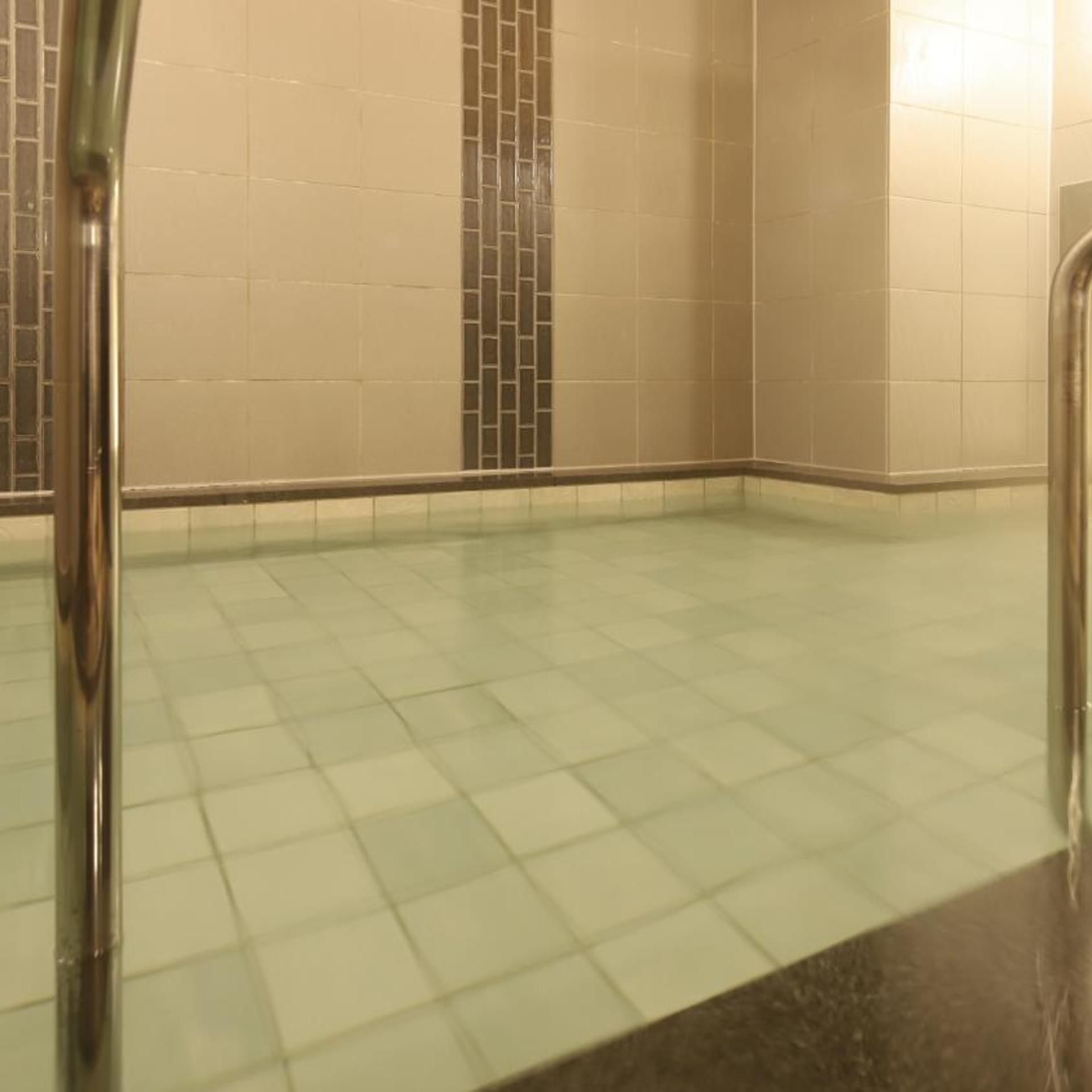 AB Hotel Kani 30/32