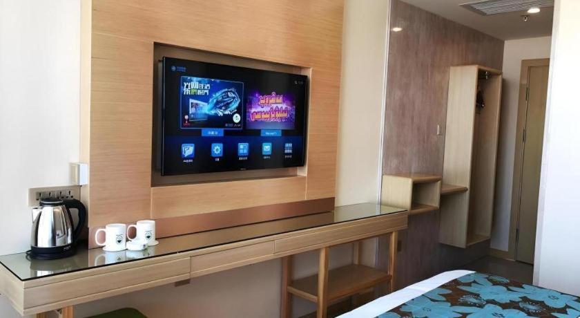 GreenTree Inn Urumqi Airport Tianyi International City 8/47