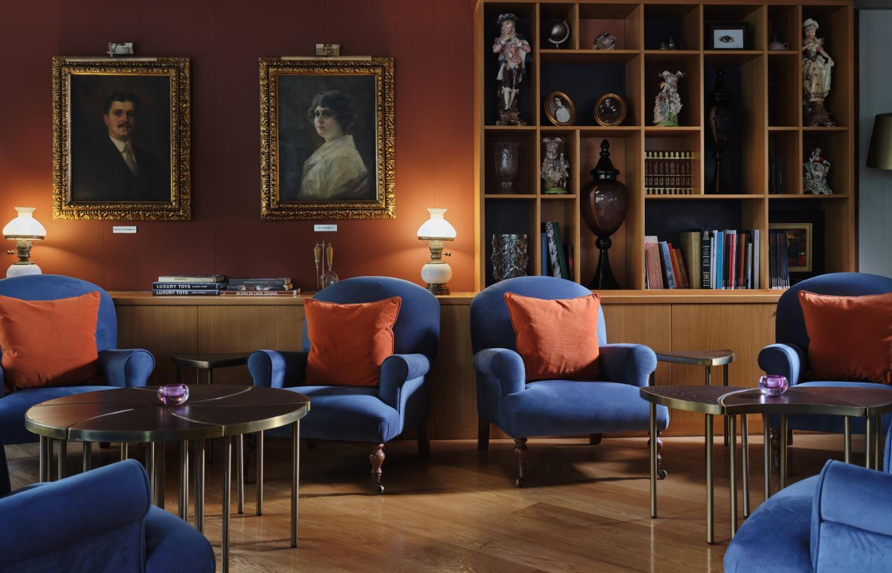 Excelsior Hotel 51/60