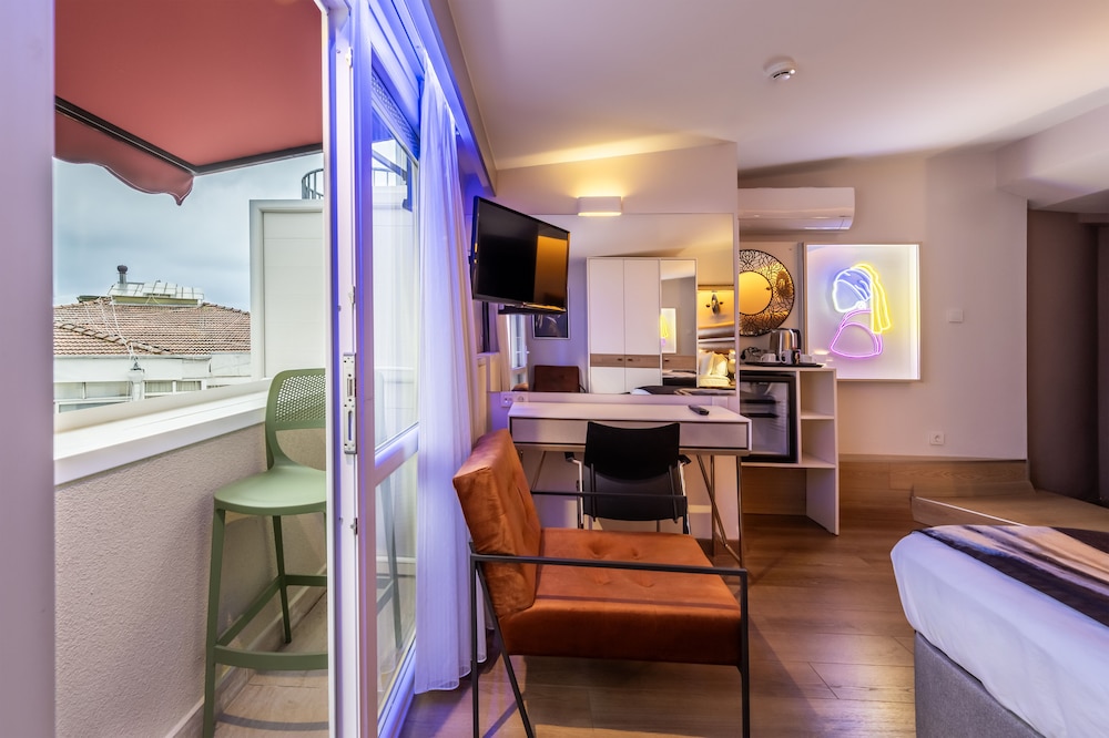 Gallery Residence And Boutique Hotel 58/72