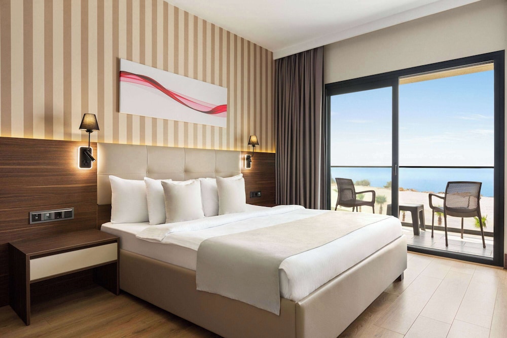Ramada by Wyndham Cesme 29/67