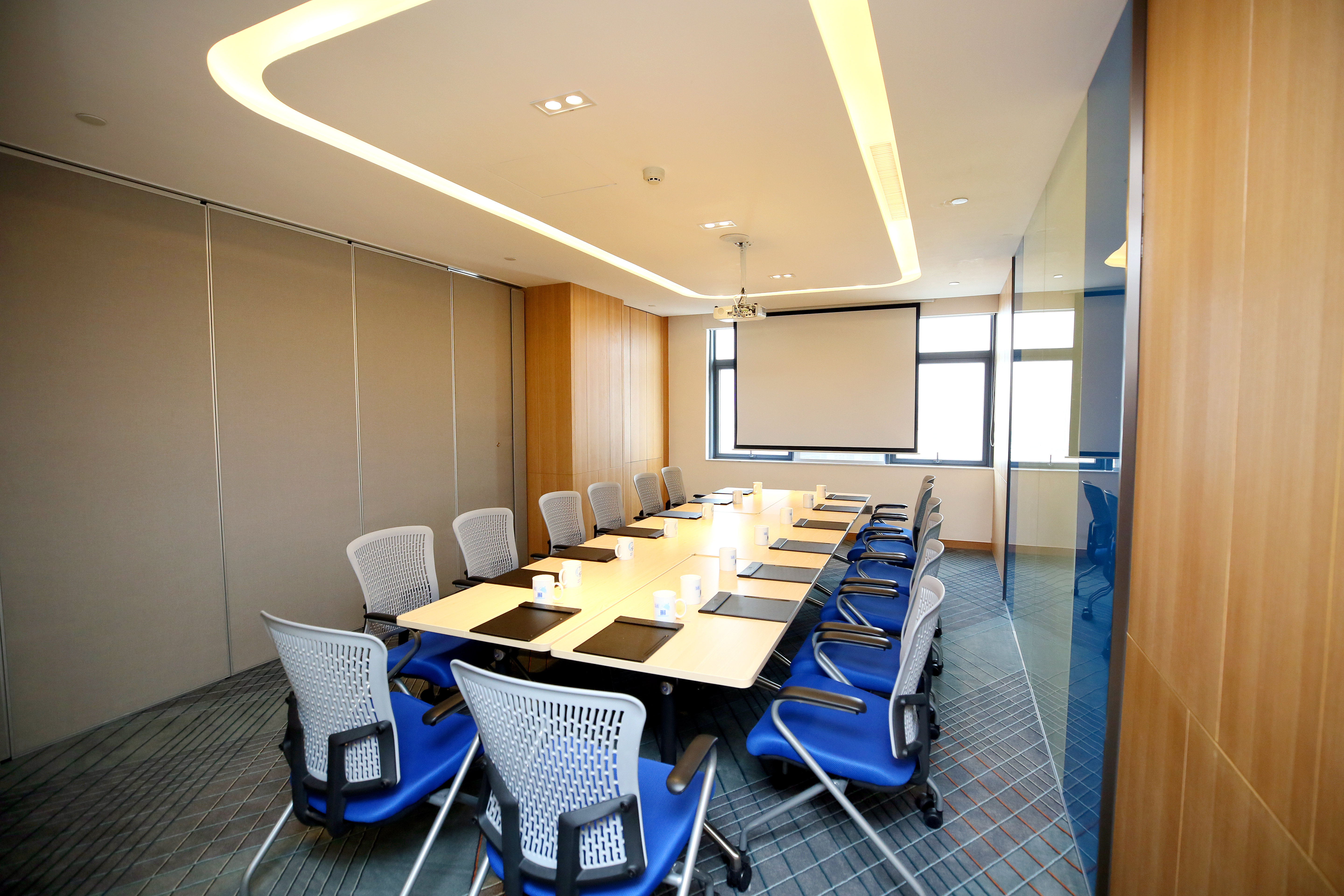 Holiday Inn Express Chengdu North Railway Station 61/68