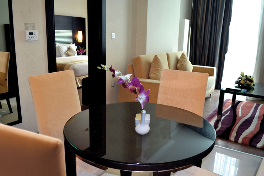Holiday Villa Hotel and Residence City Centre Doha 39/50