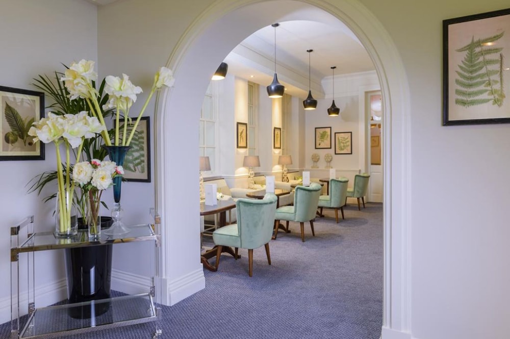 The Metropole Hotel Cork 41/47