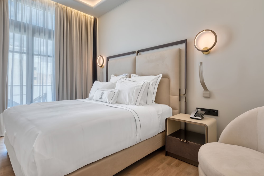 غرفة ديلوكس بسرير كينج بإطلالة على المدينة، Grand Hotel Kalamata 2/4
