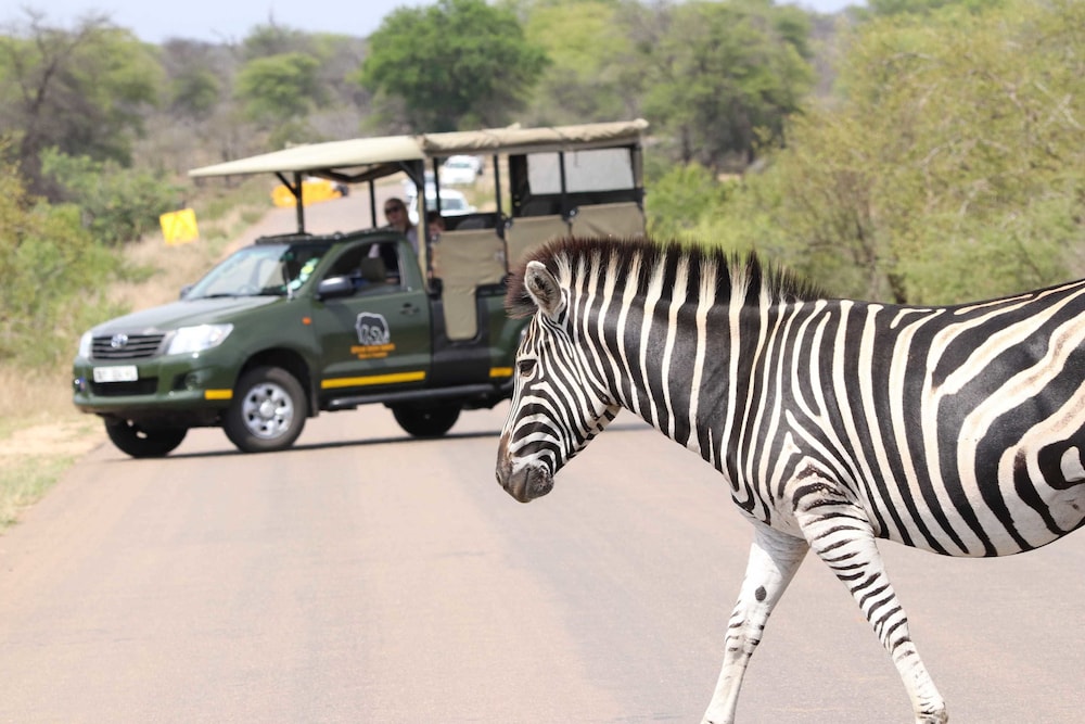 Moya Safari Villa 27/38