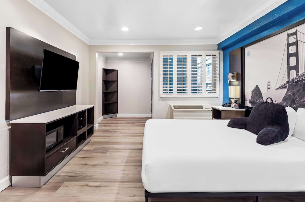 Signature Inn San Francisco Marina District 8/37