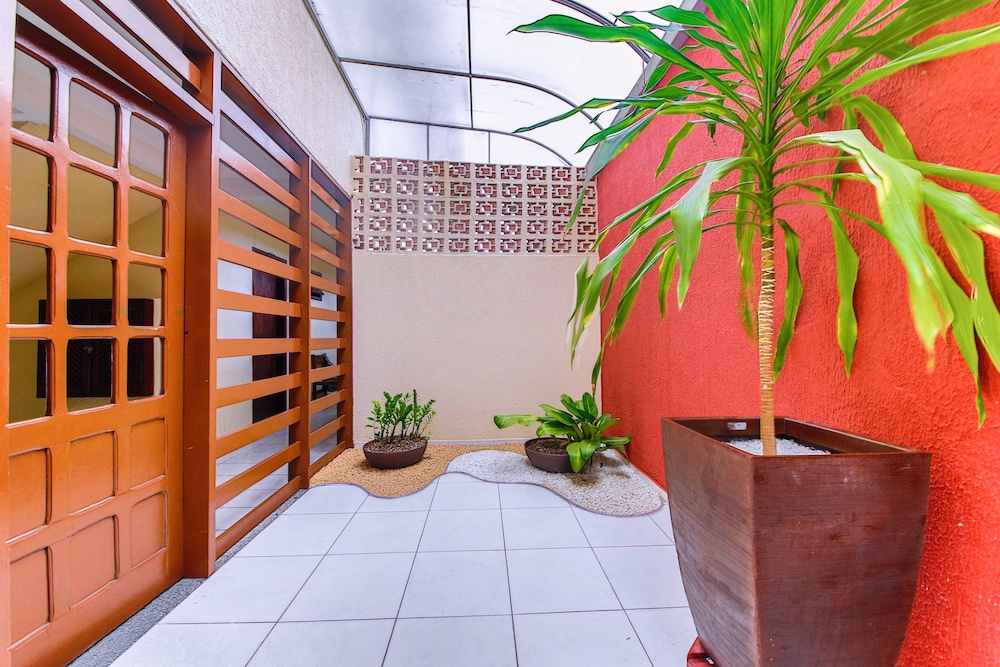 Praia Mar Hotel 68/78