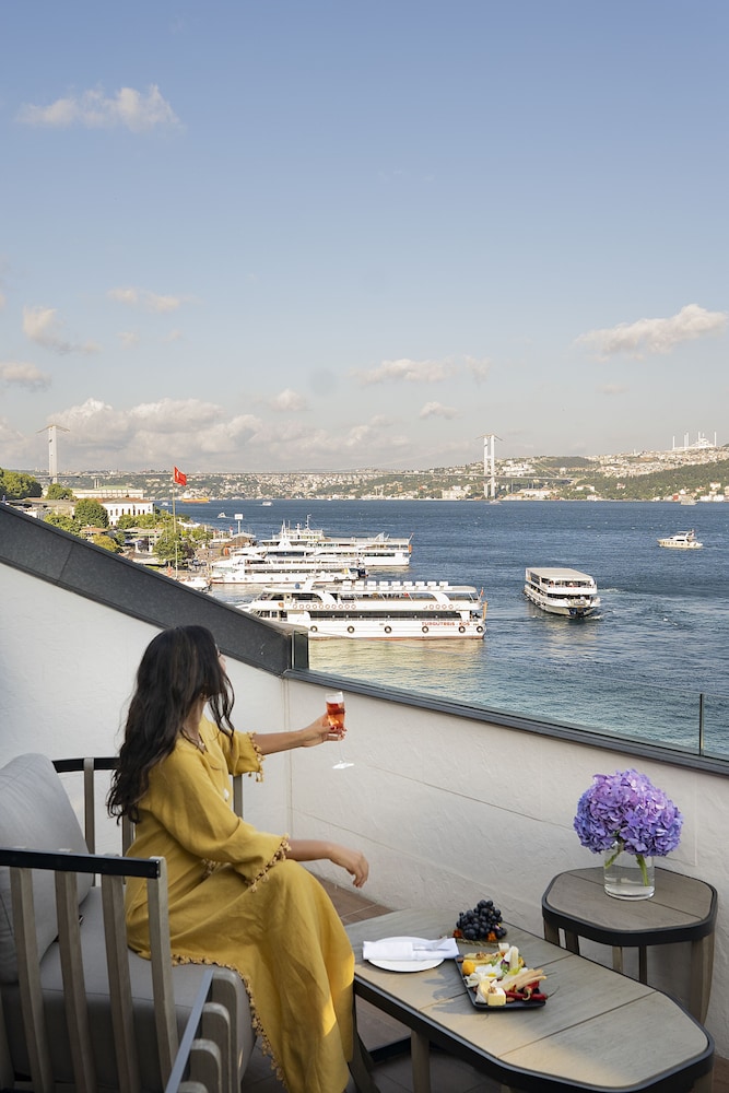 Shangri La Bosphorus Istanbul 45/50