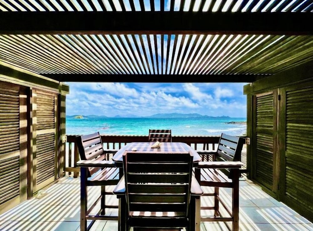 Sapphire Beach Resort 16/50
