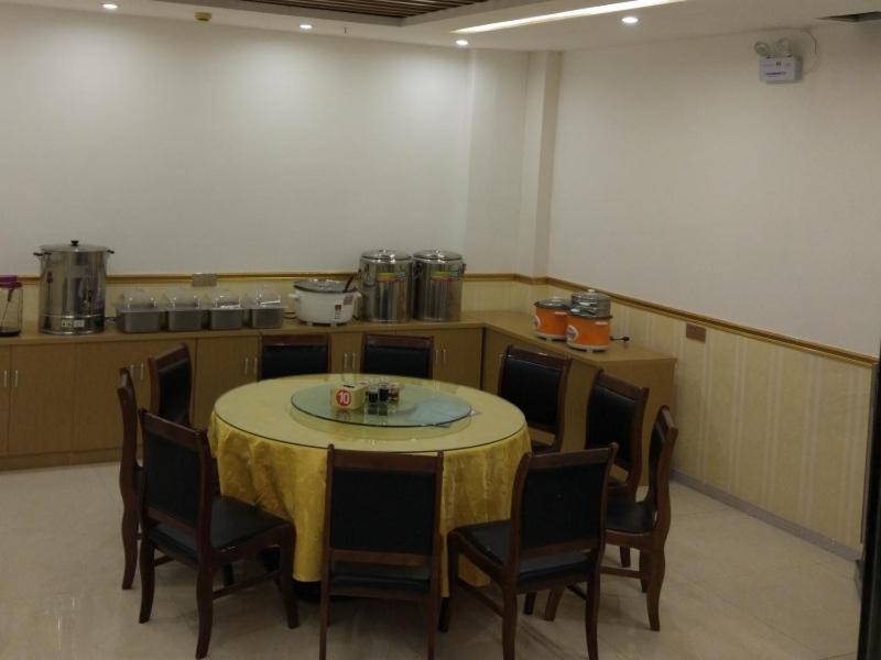 GreenTree Inn Jinzhong Yuci District North Huitong Road Express Hotel 44/53