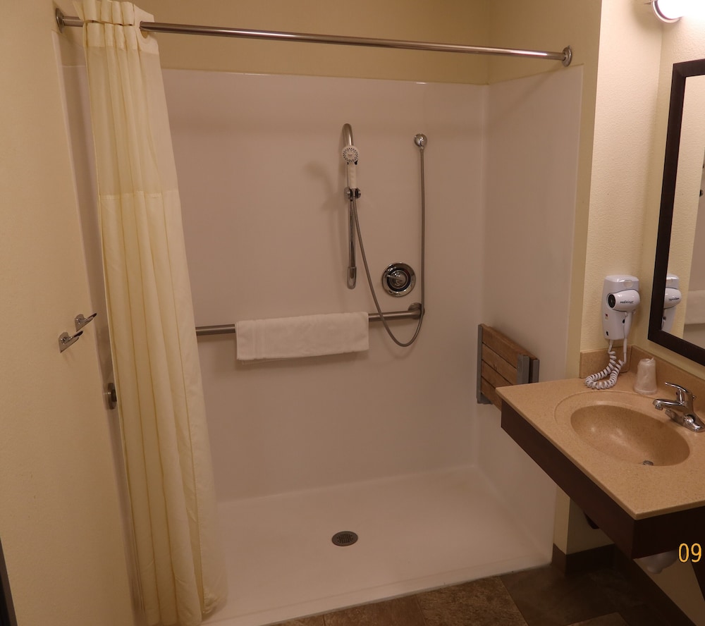 My Place Hotel Boise/Meridian, ID 18/34