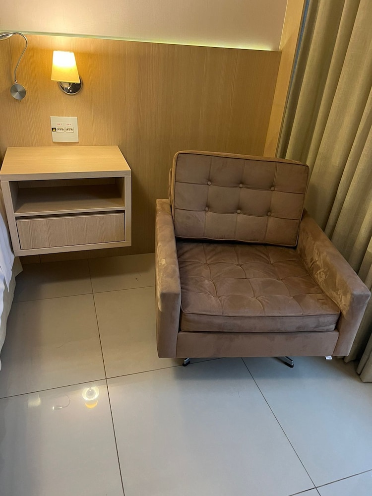 Cullinan Hplus Premium 43/79
