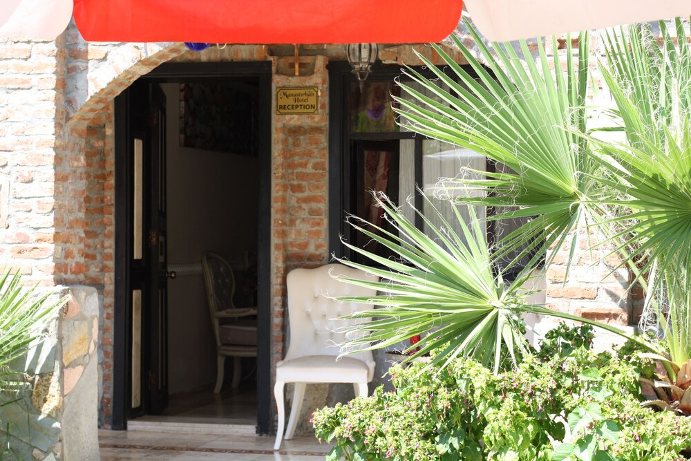 Antik Manastir Butik Otel 2/33