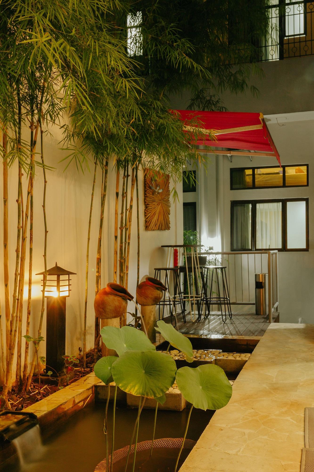 Urbanest Inn House Slipi 33/35
