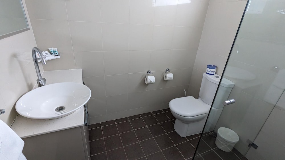 Leagues Motel Queanbeyan 50/50