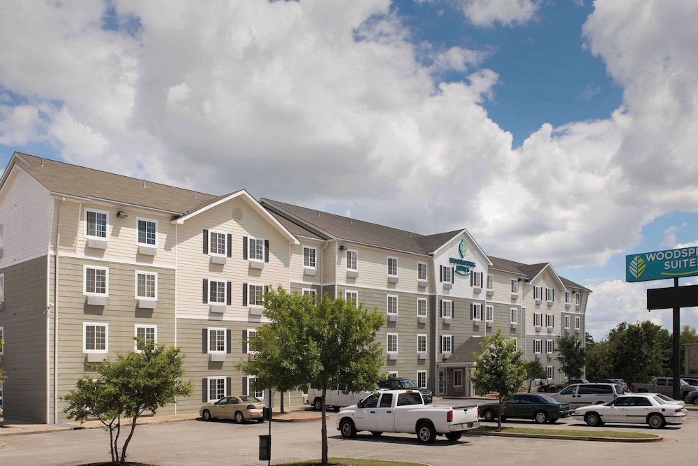 WoodSpring Suites Austin North I-35 24/32