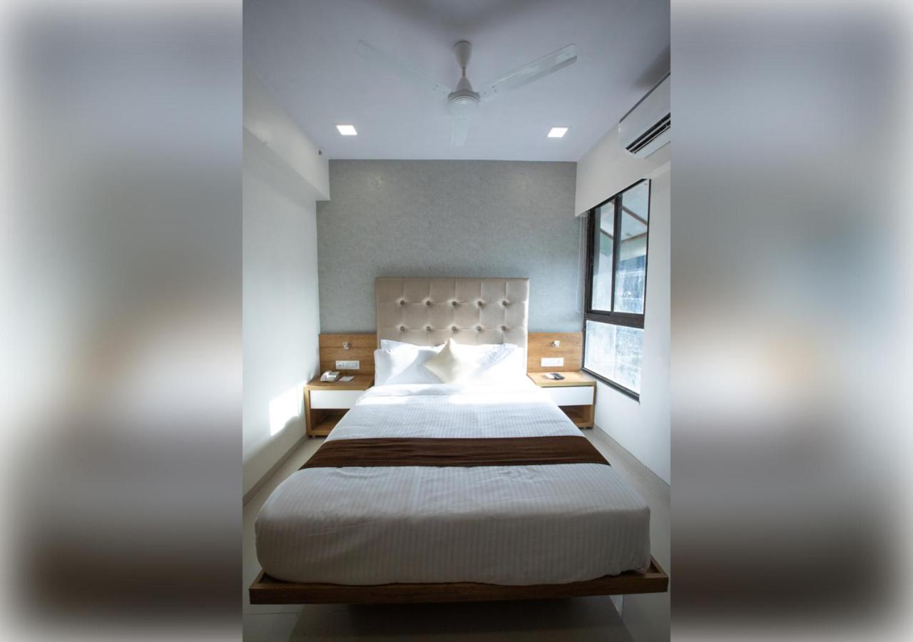 Hotel Grace Galaxy 24/32