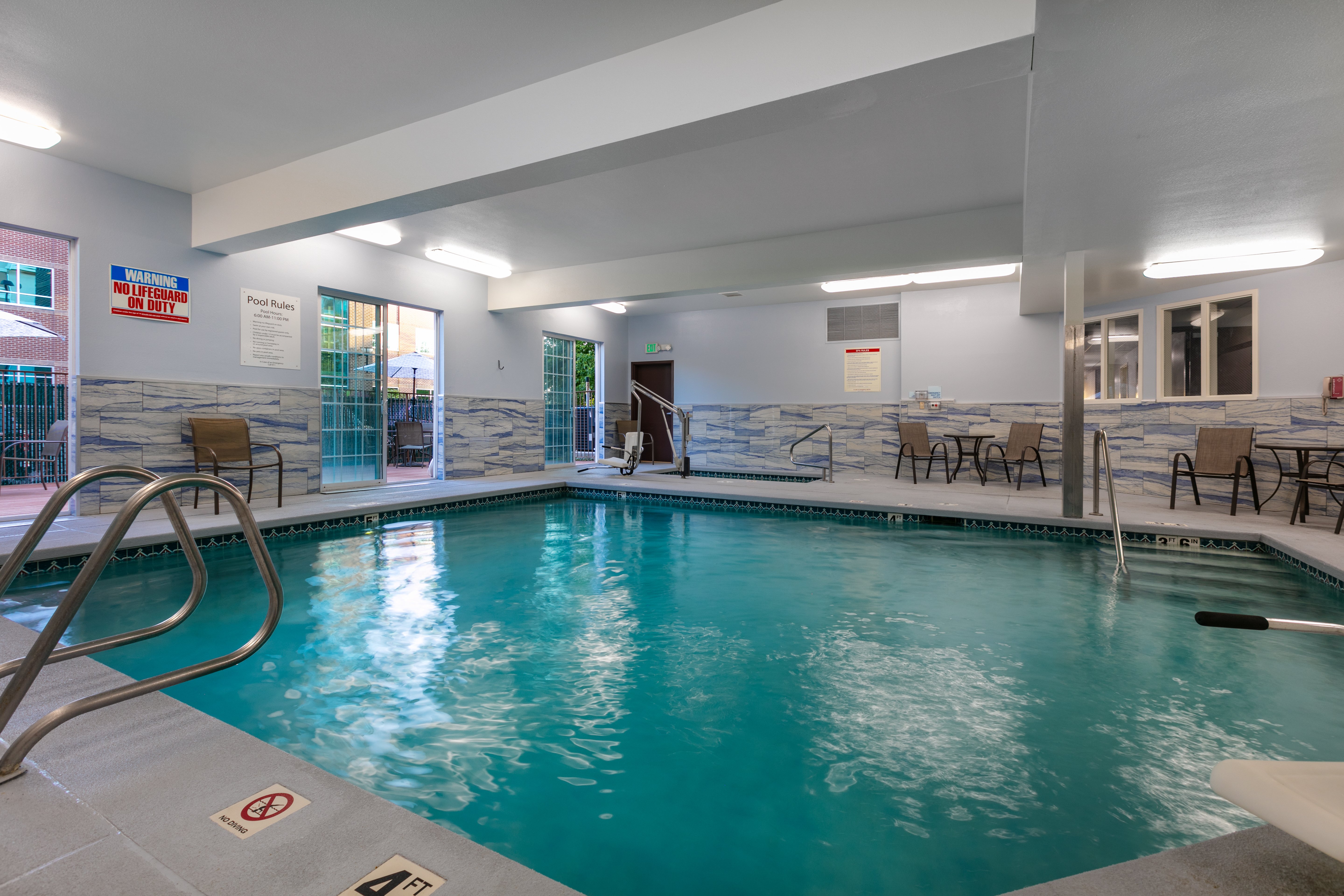 Holiday Inn Express Spokane Valley 30/65