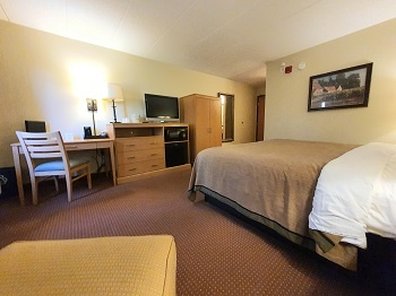 AmericInn by Wyndham Waconia 27/80