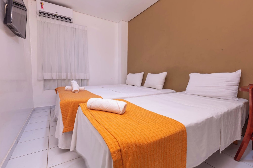 APARTMENT, 1 DOUBLE AND 1 SINGLE BED