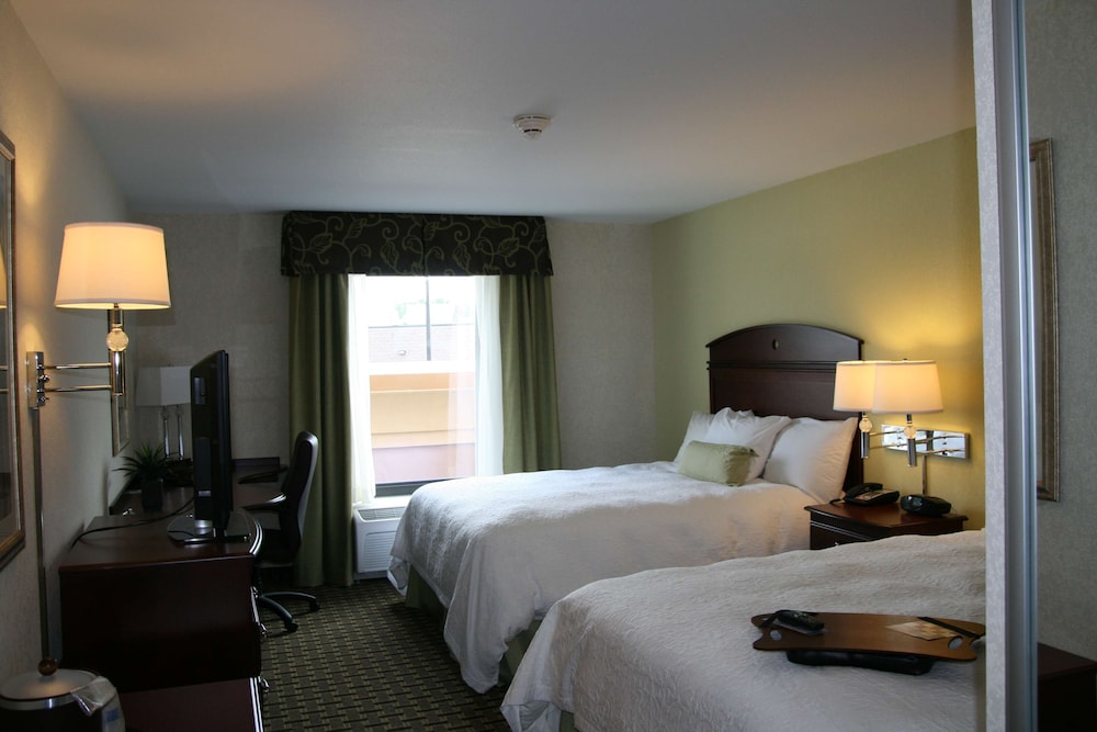 Hampton Inn & Suites Cleveland-Mentor 7/45
