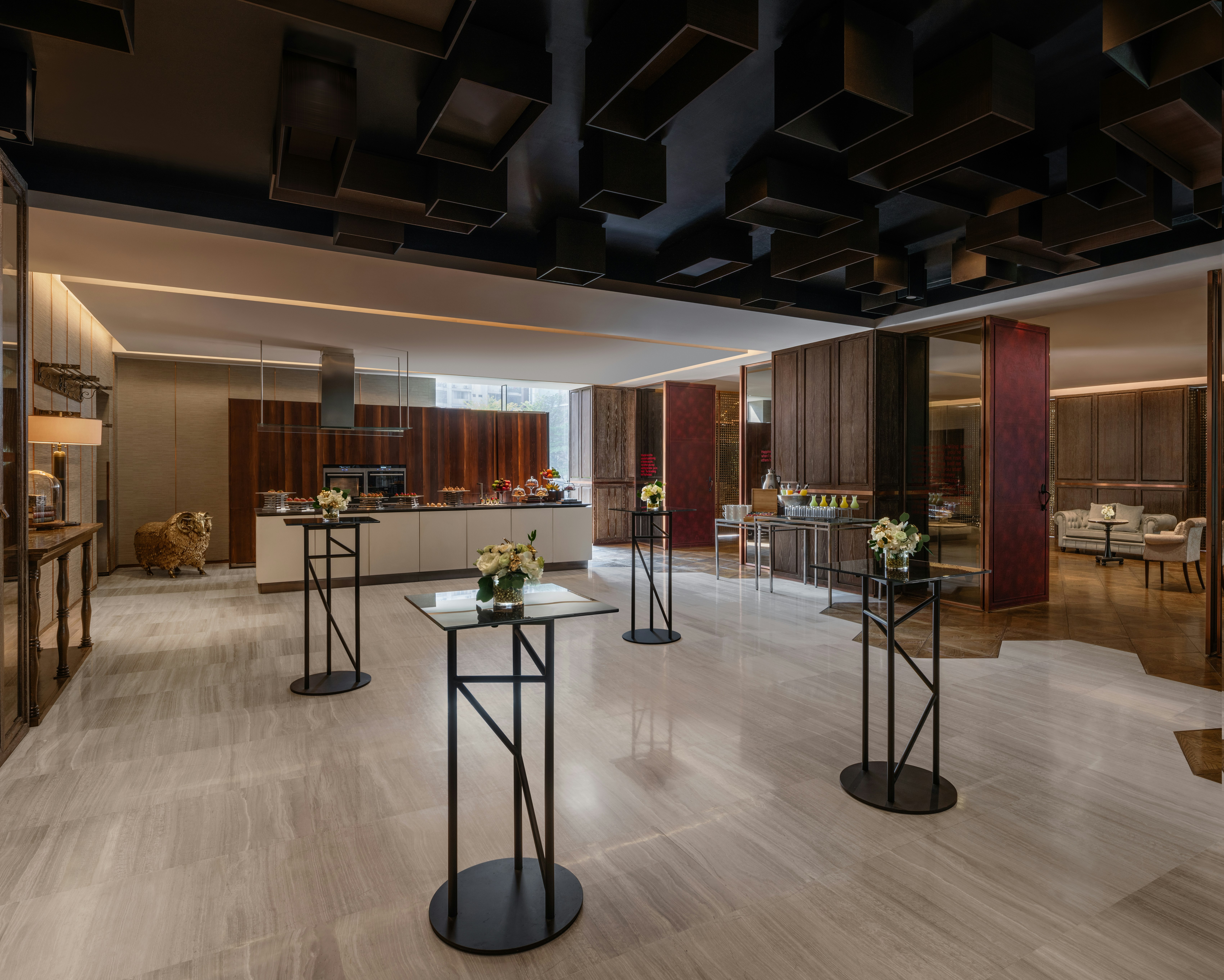 Hilton Sukhumvit Bangkok Hotel 43/80