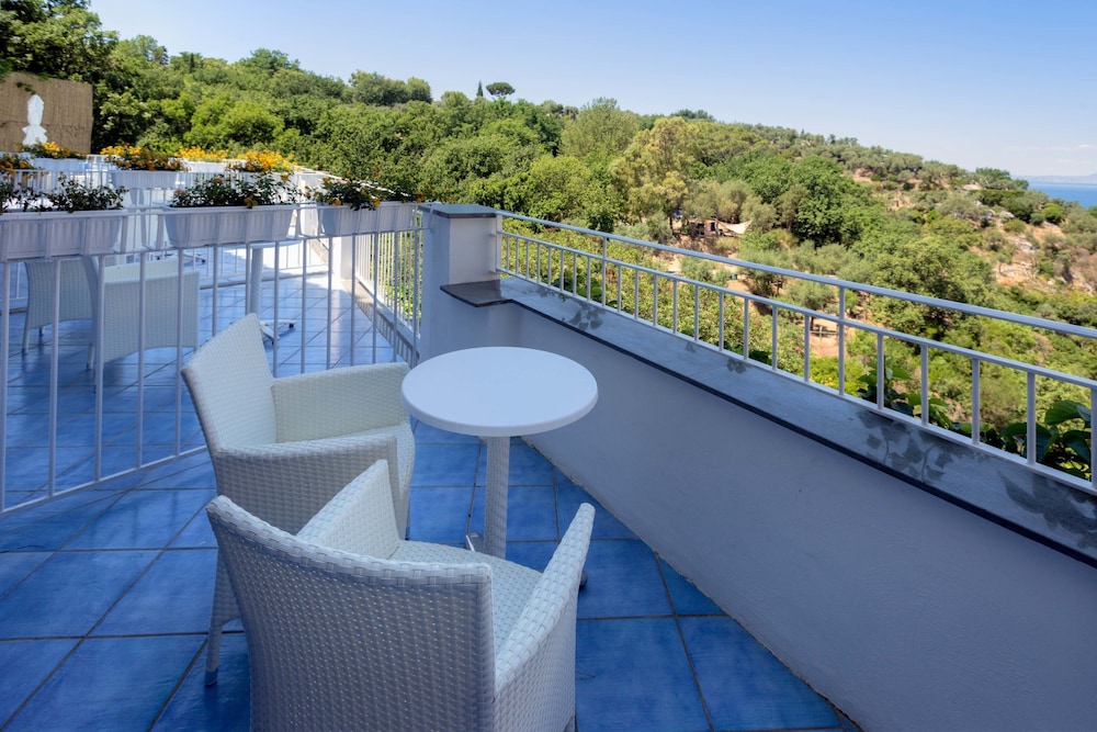 Boutique Hotel Helios - Adults Only 57/74