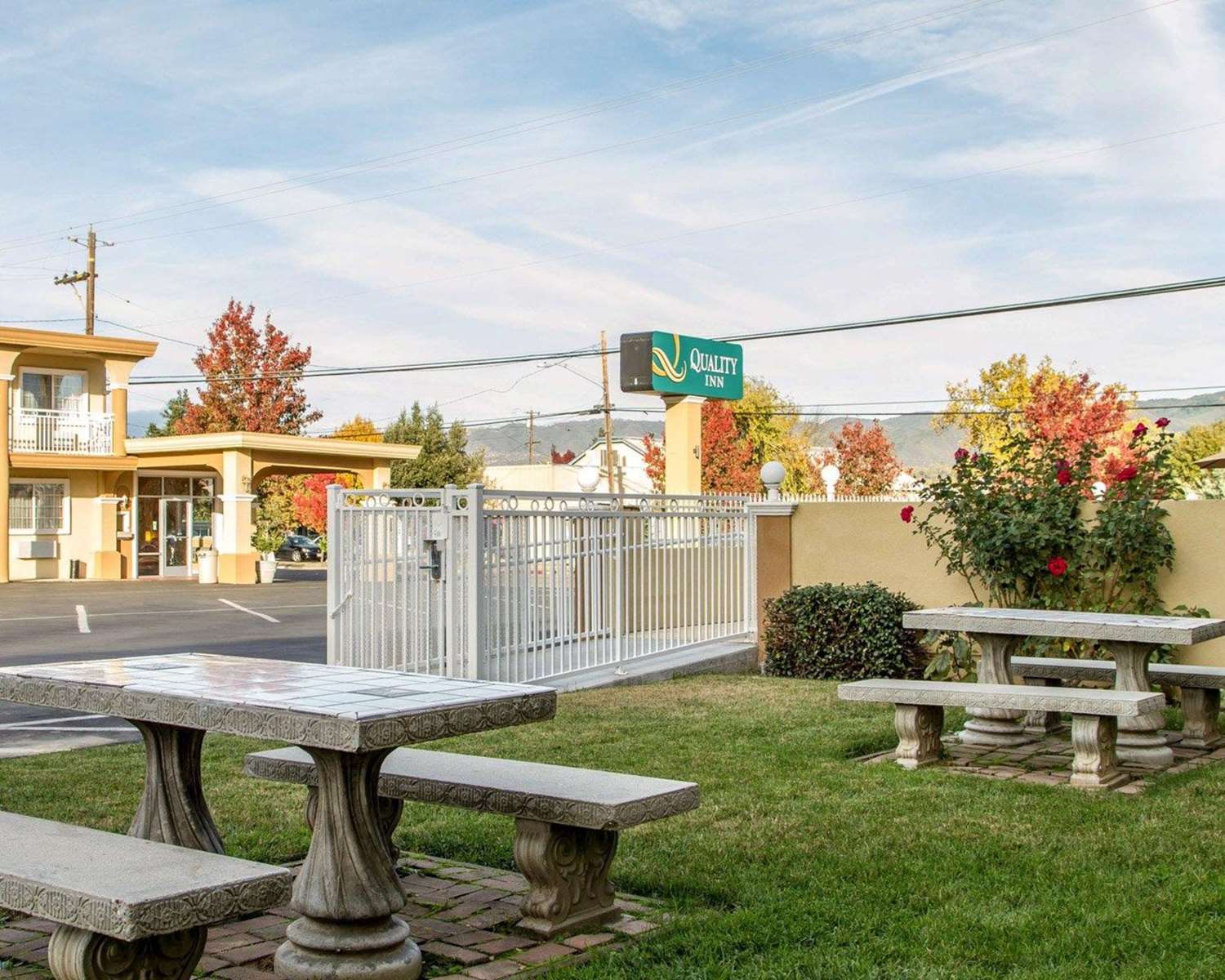 Quality Inn Ukiah, CA 42/43