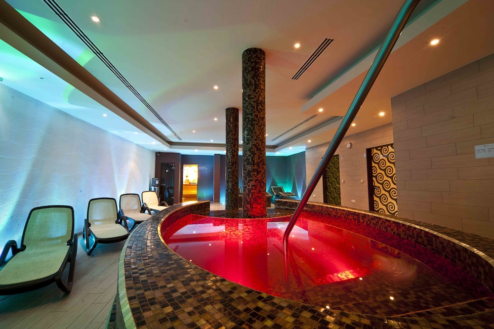 Budapest Airport Hotel Stacio Wellness and Conference 42/43