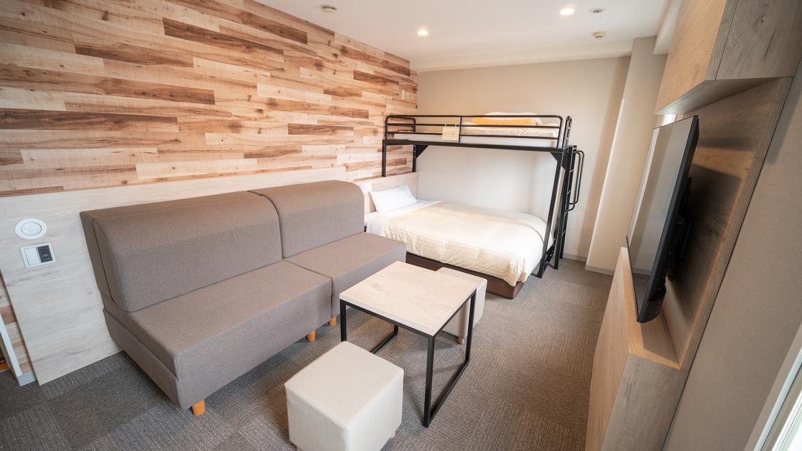 4 Bedrooms, Apartment