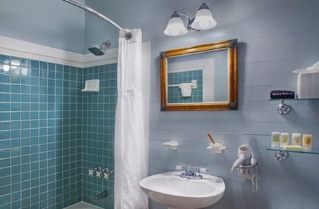 Island City House Hotel 28/29