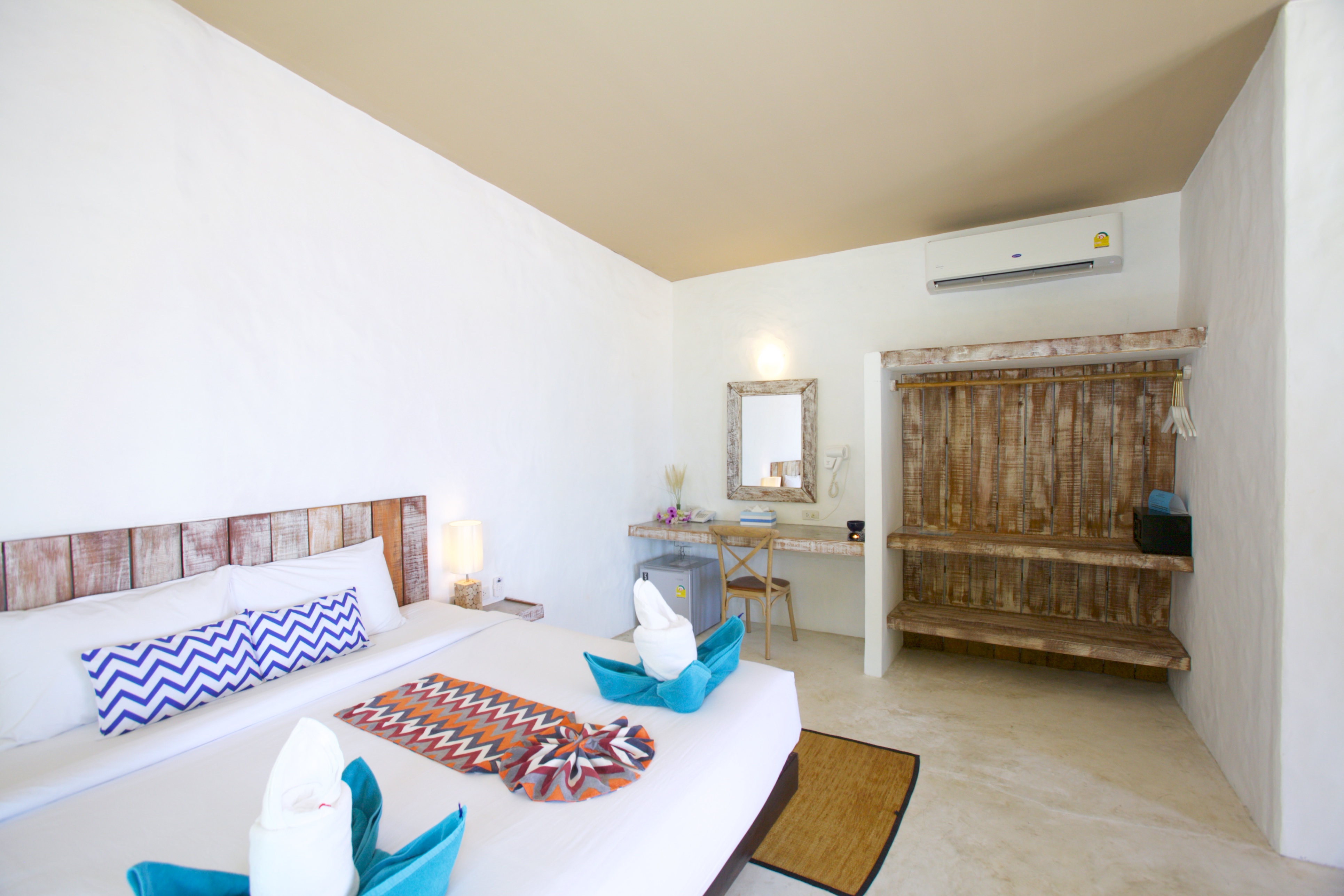 Suite, Beach Front
