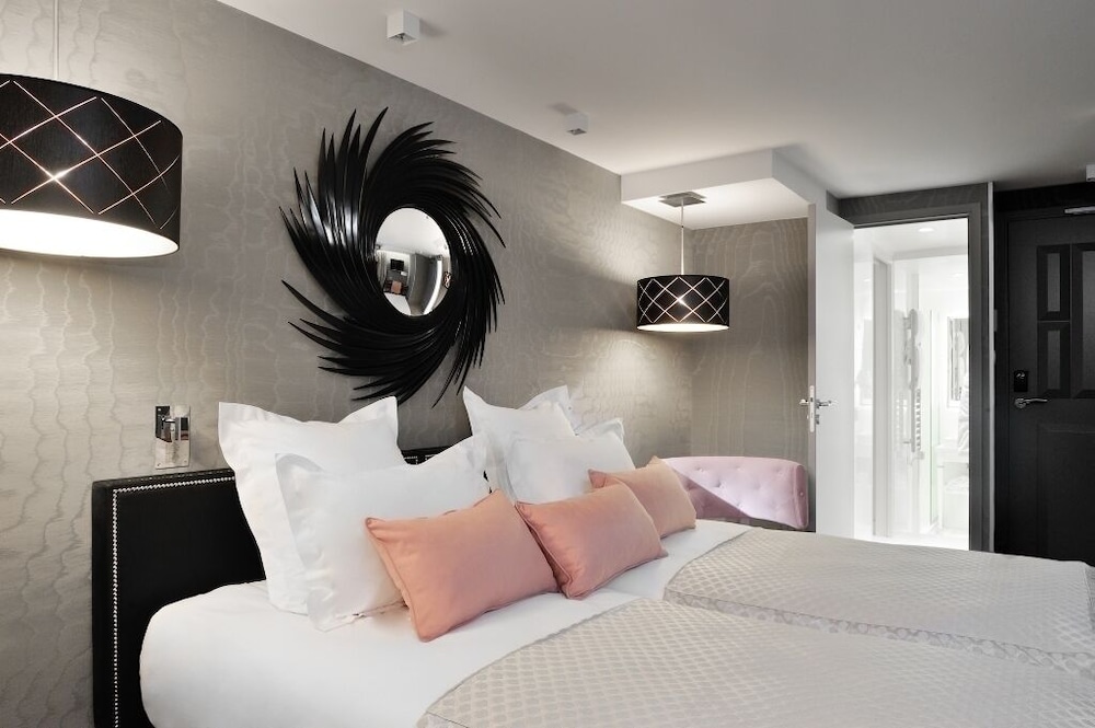 HOTEL BAUME 33/75
