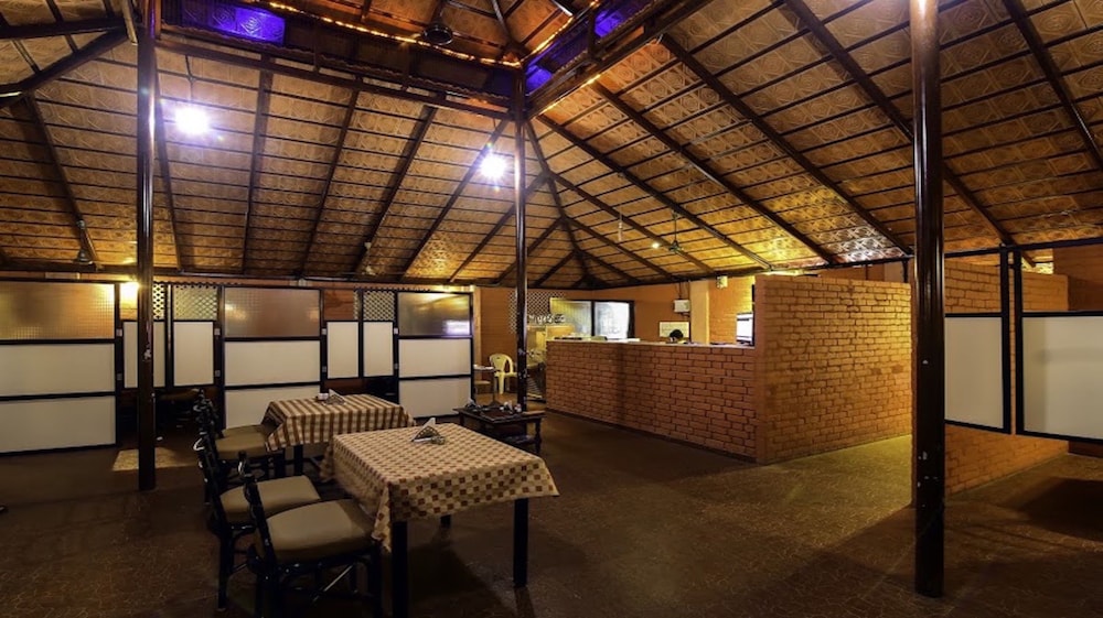 Hotel Ashlesh 35/39
