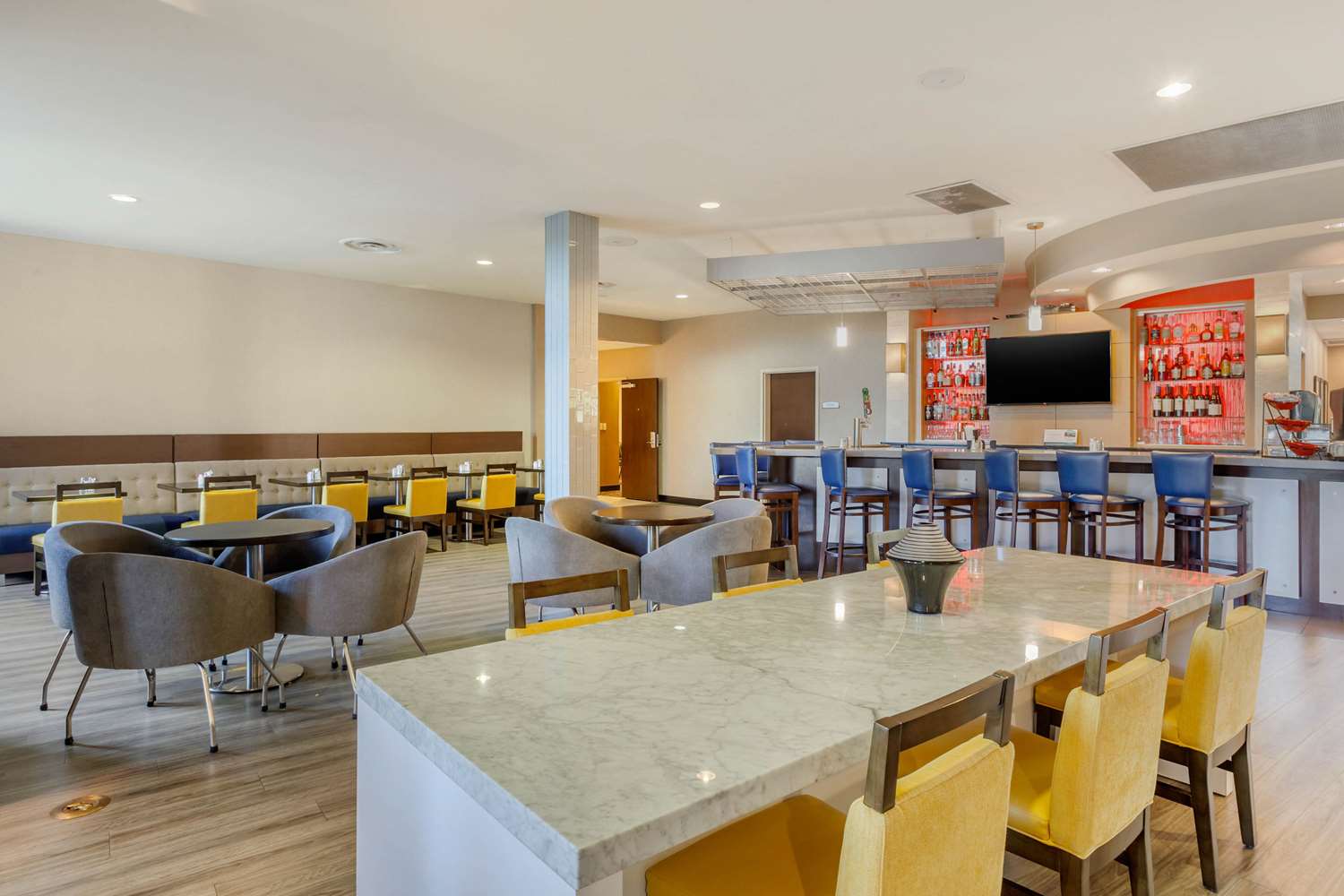 Cambria Hotel Ft Collins 20/26