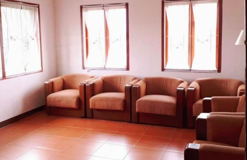 Villa Orange Lembang Pengkolan 17/24