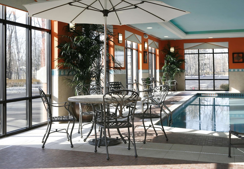 Hampton Inn Springfield South Enfield 39/49